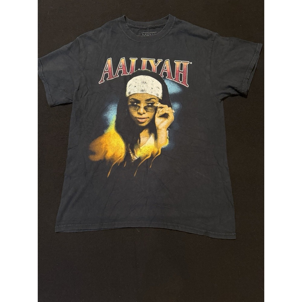 Aaliyah T Shirt‎ Rap Tee RnB Short Sleeve Black Retro Women Size Small